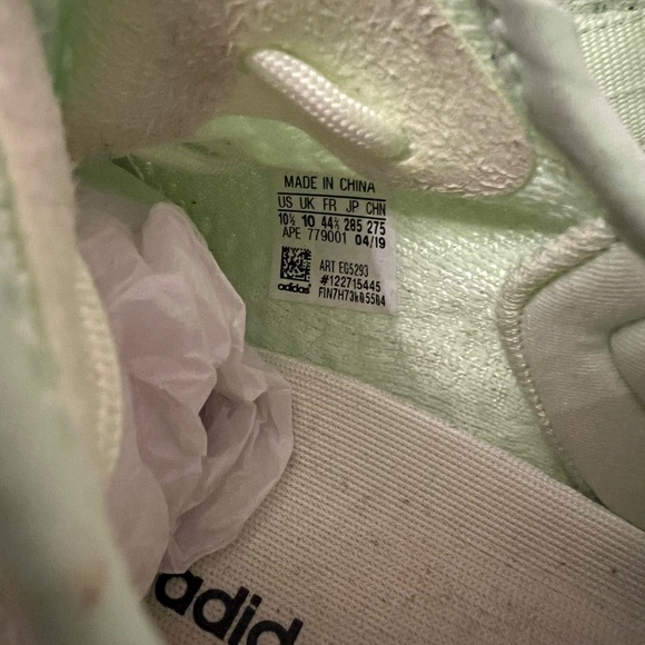 adidas Yeezy Boost 350 V2 Glow - Picture 7 of 7